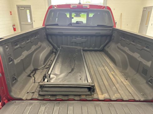 Used 2024 Chevrolet Colorado Trail Boss w/ Advanced Trailering Package AWD/4WD image 12