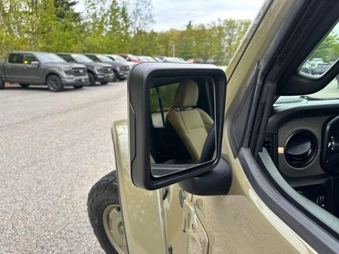 Used 2025 Jeep Wrangler Unlimited Sport S 4xe AWD/4WD image 17