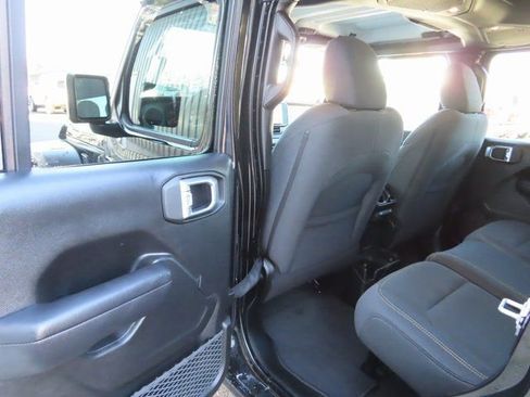 Used 2024 Jeep Wrangler Sport S image 18