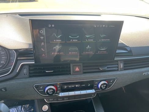 Used 2022 Audi A5 2.0T Premium image 26