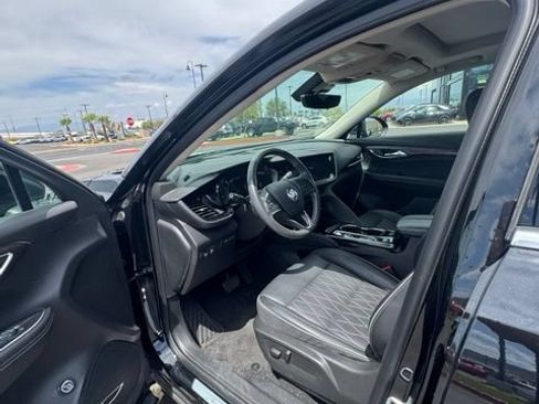 Used 2023 Buick Envision Avenir AWD/4WD image 10