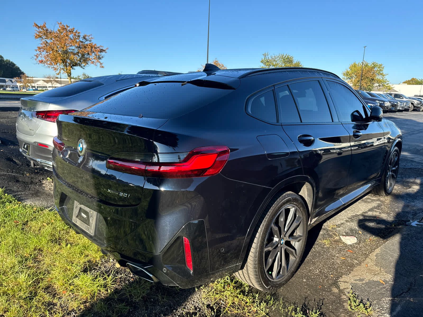 Used 2022 BMW X4 xDrive30i w/ M Sport Package 2 AWD/4WD image 6