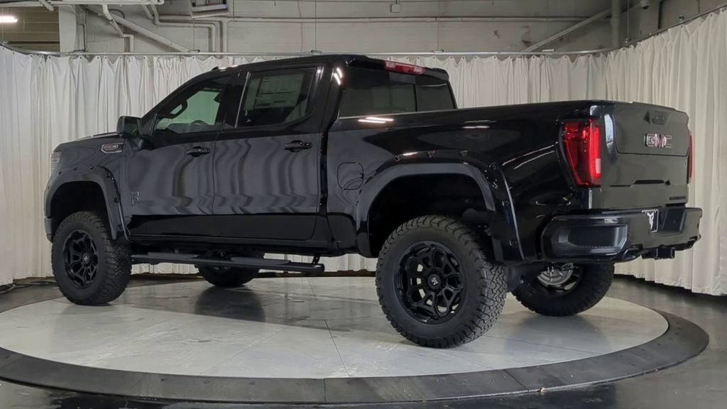 New 2026 GMC Sierra 1500 AT4 w/ AT4 Premium Package AWD/4WD image 8