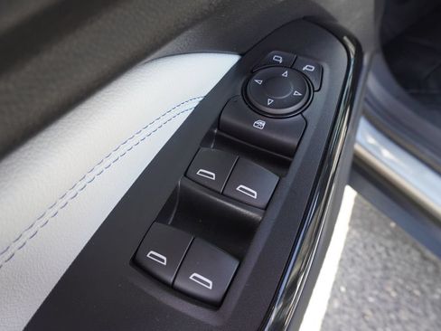Used 2024 Chevrolet Trax LT w/ Driver Confidence Package FWD image 19