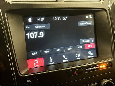 Used 2018 Ford Explorer XLT w/ Equipment Group 202A image 15