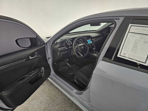 Used 2019 Honda Civic EX image 18