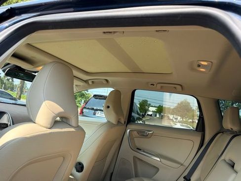 Used 2013 Volvo XC60 3.2 AWD/4WD image 8