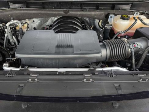 Used 2024 GMC Yukon XL Denali image 15