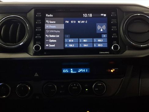 Used 2023 Toyota Tacoma TRD Off-Road image 23