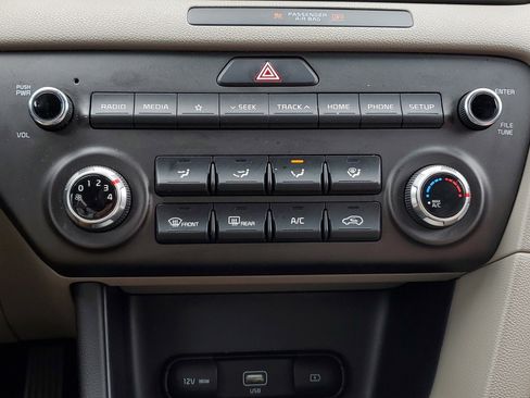 Used 2022 Kia Sportage LX image 25