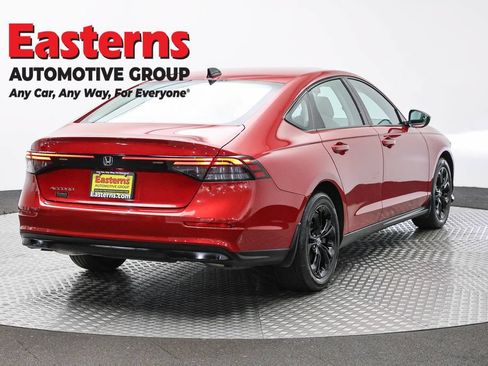 Used 2025 Honda Accord SE image 5