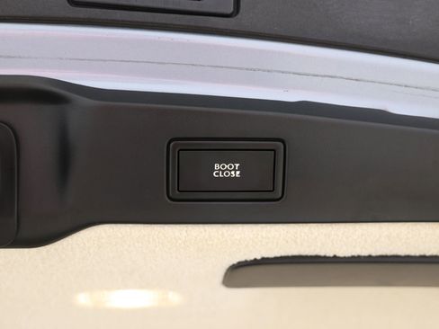 Used 2016 Bentley Continental GT image 48