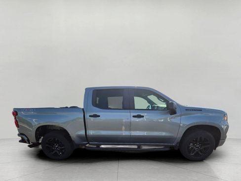 Used 2023 Chevrolet Silverado 1500 Custom w/ Rally Edition AWD/4WD image 4