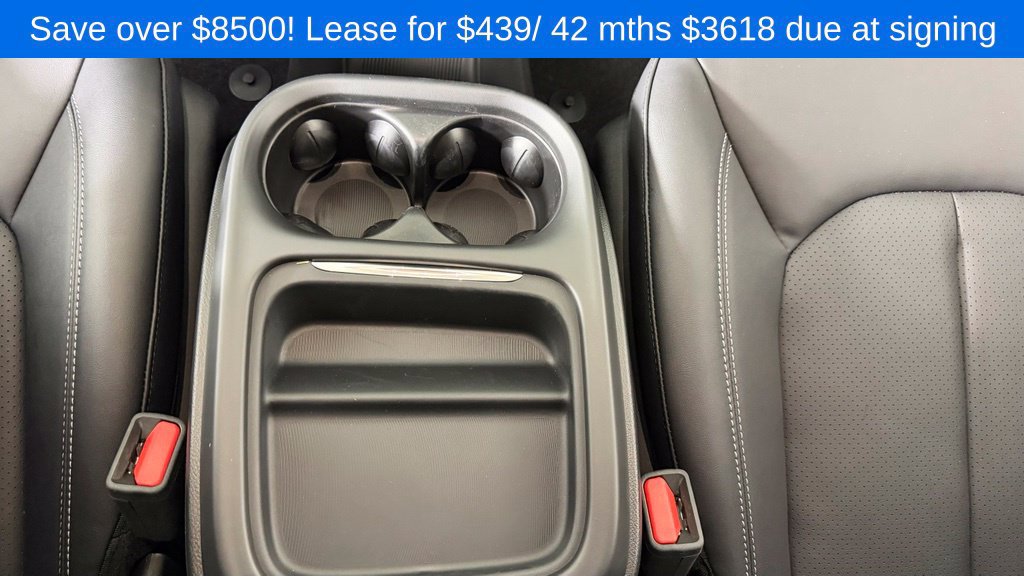 New 2027 Chrysler Pacifica Select FWD image 27