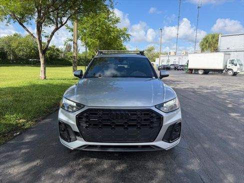 Used 2022 Audi Q5 e Premium Plus w/ Premium Plus Package AWD/4WD image 6