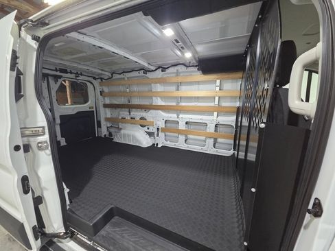 Used 2025 Ford Transit 250 Low Roof w/ Exterior Upgrade Package RWD image 22