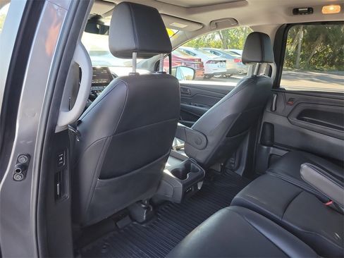 Used 2024 Honda Odyssey EX-L image 9