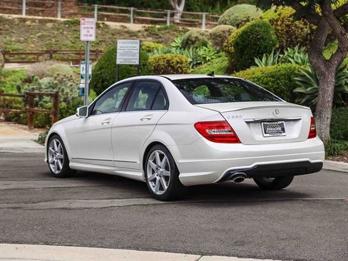 Used 2013 Mercedes-Benz C 250 Sedan image 3