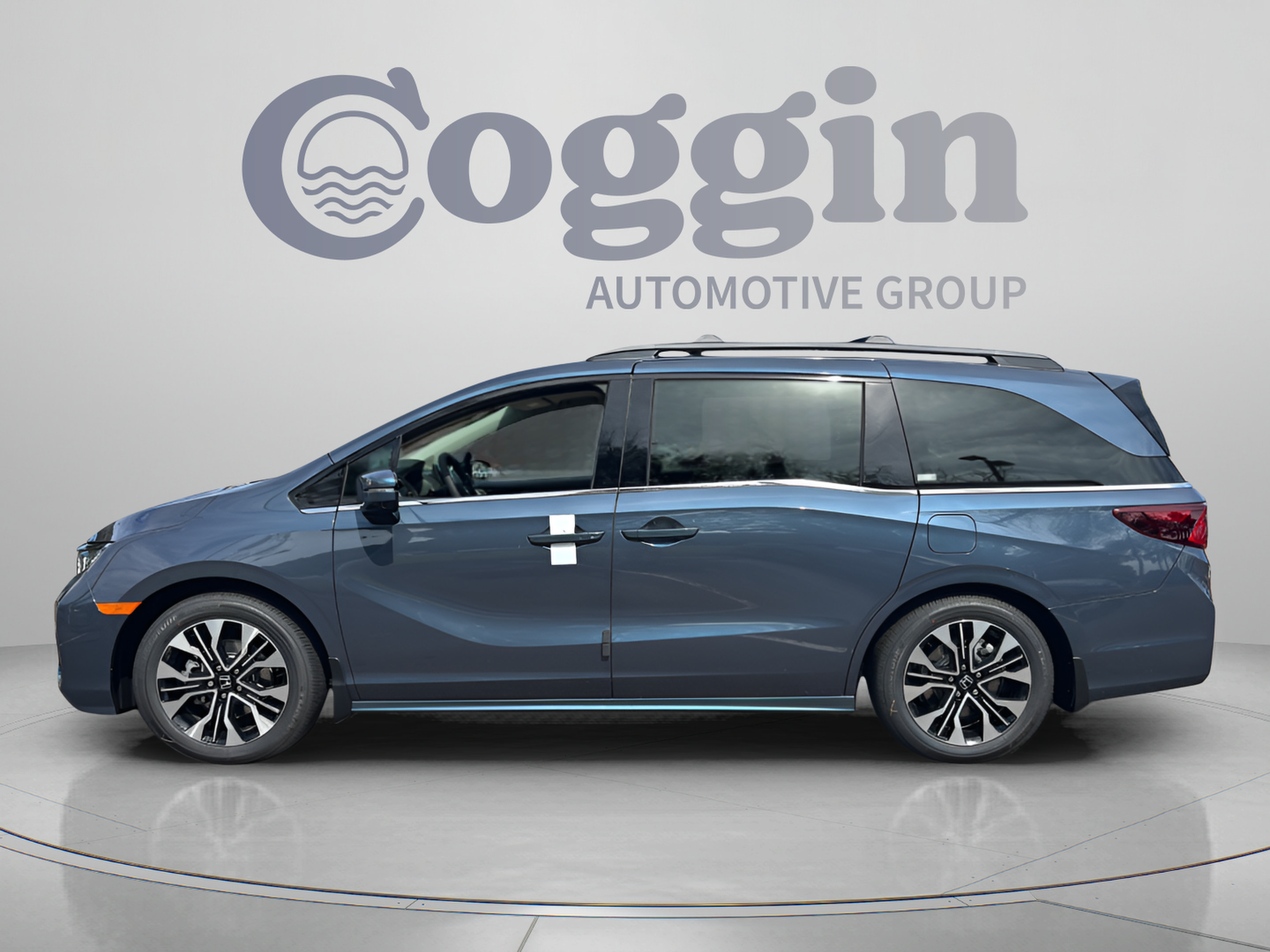 New 2027 Honda Odyssey Elite image 2