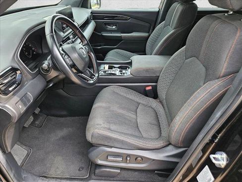 Used 2024 Honda Pilot Sport image 15