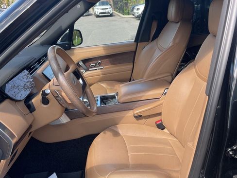 Used 2023 Land Rover Range Rover SE AWD/4WD image 3