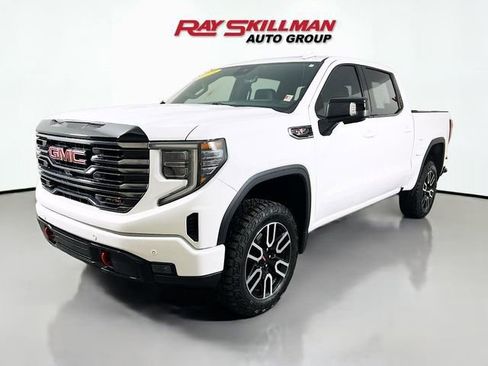 Used 2025 GMC Sierra 1500 AT4 w/ AT4 Premium Package image 3