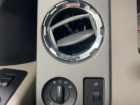 Used 2008 Ford F350 Lariat image 19