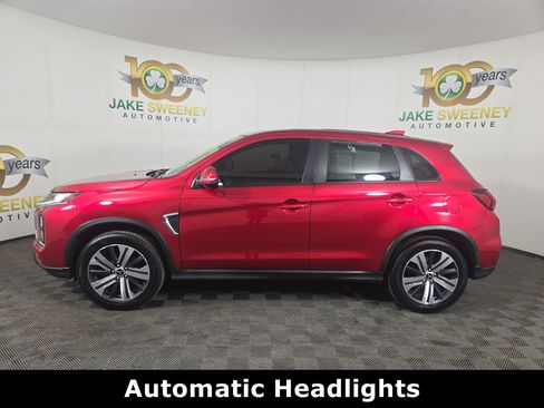 Used 2021 Mitsubishi Outlander Sport SE image 4