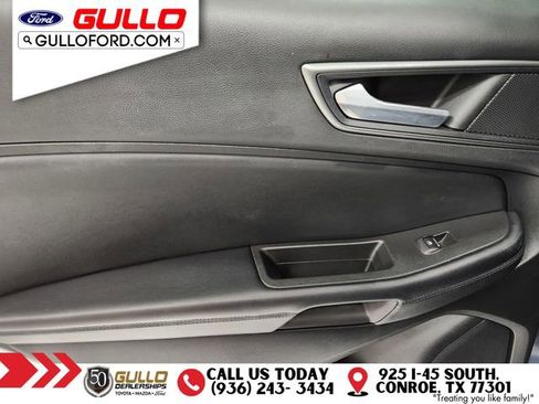 Used 2022 Ford Edge SE image 15