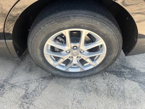 Used 2024 Chevrolet Equinox LT AWD/4WD image 9