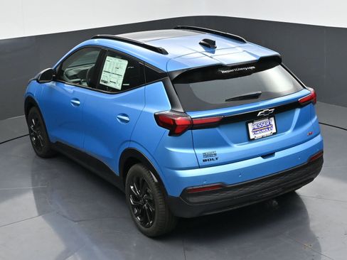 New 2027 Chevrolet Bolt RS w/ Technology Package FWD image 47