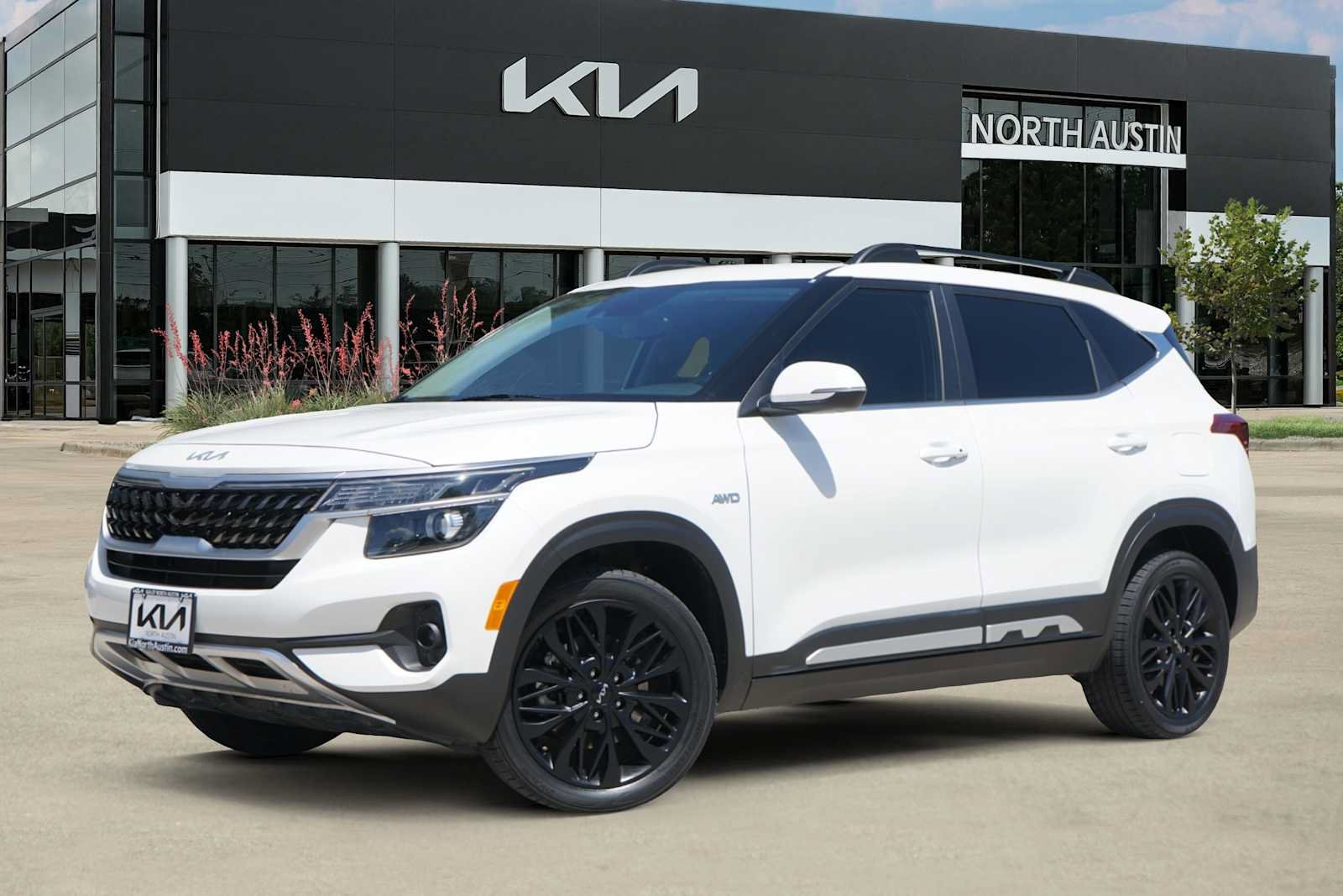 Certified 2022 Kia Seltos Nightfall Edition AWD/4WD image 1