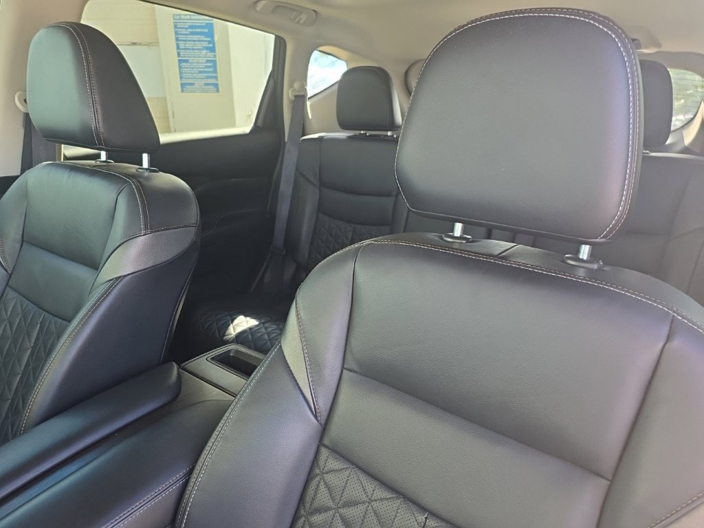 Used 2024 Nissan Murano Platinum w/ Cargo Package FWD image 13