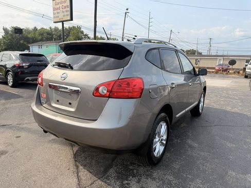 Used 2015 Nissan Rogue S w/ Convenience Package FWD image 4