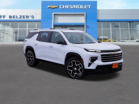 New 2026 Chevrolet Traverse High Country image 1