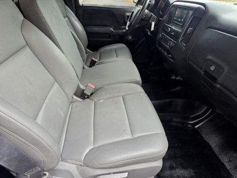 Used 2018 Chevrolet Silverado 1500 W/T w/ Trailering Package image 8