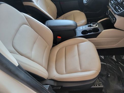 Used 2021 Ford Escape SEL w/ Technology Package image 12