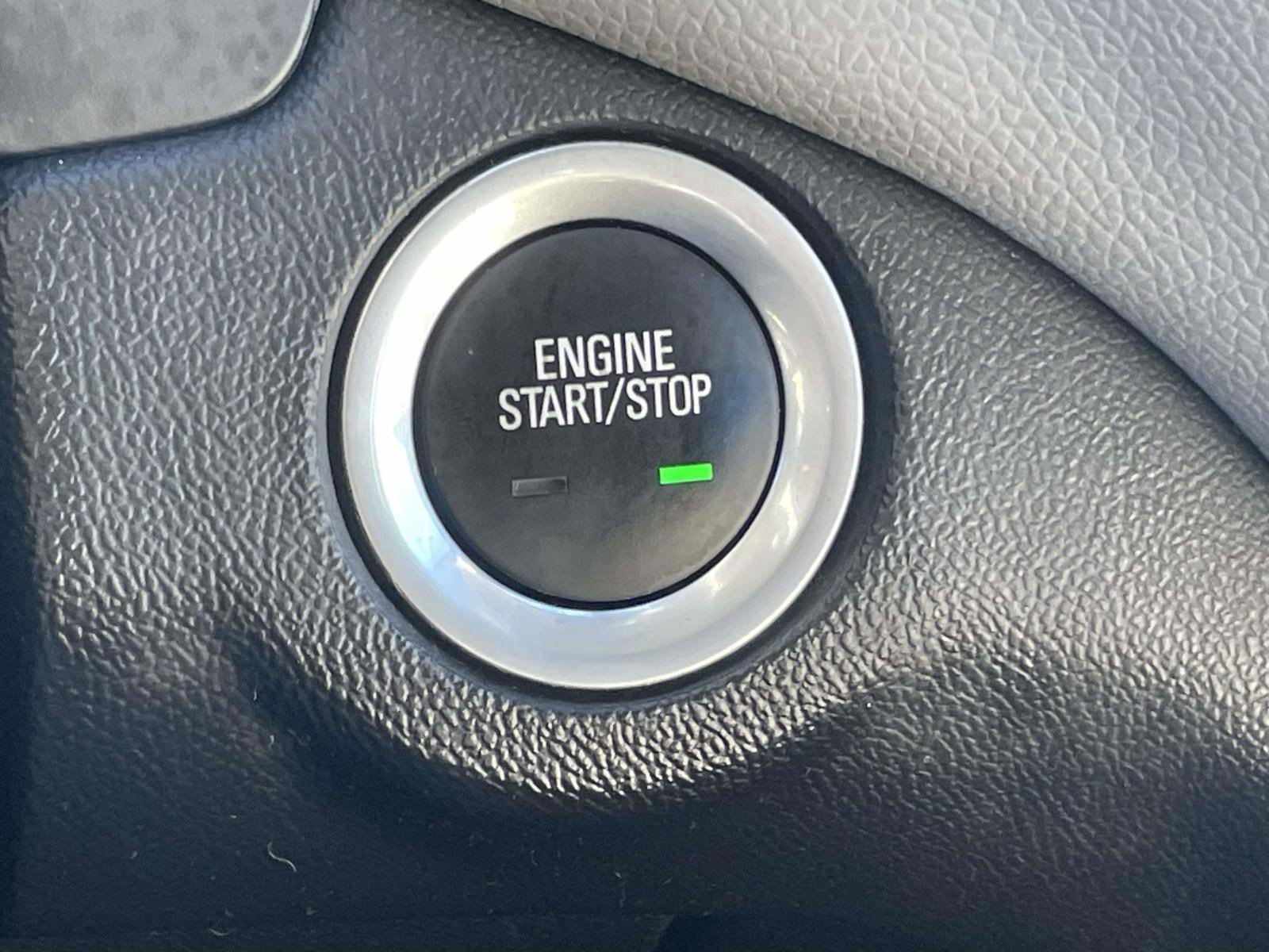 Used 2019 Chevrolet Equinox LS FWD image 24