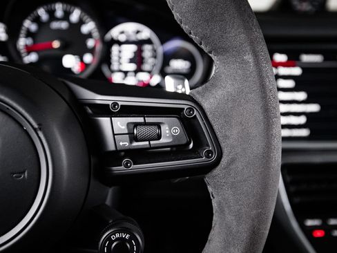 Certified 2023 Porsche Panamera GTS AWD/4WD image 16