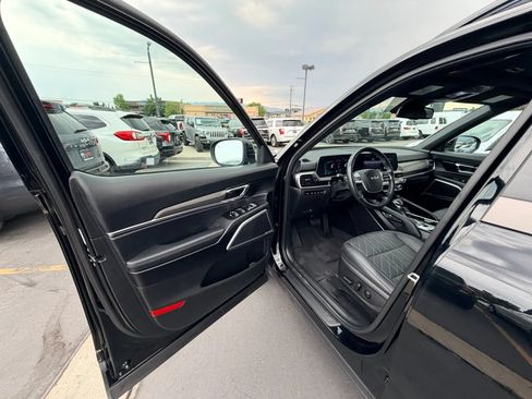 Used 2024 Kia Telluride EX X-Line AWD/4WD image 10