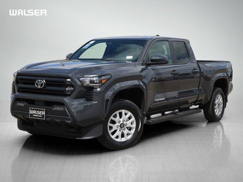 Used 2024 Toyota Tacoma SR5 AWD/4WD image 1
