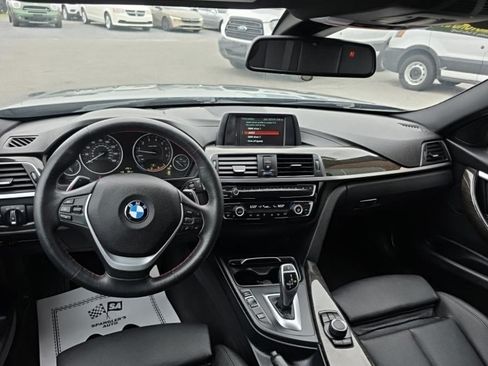 Used 2019 BMW 330i xDrive Wagon w/ Convenience Package AWD/4WD image 13