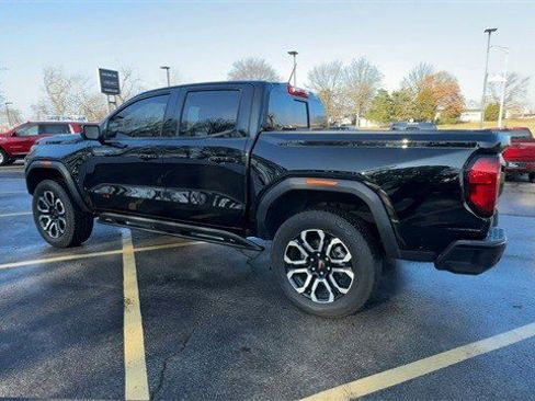 Used 2025 GMC Canyon AT4 w/ Nightfall Edition image 7