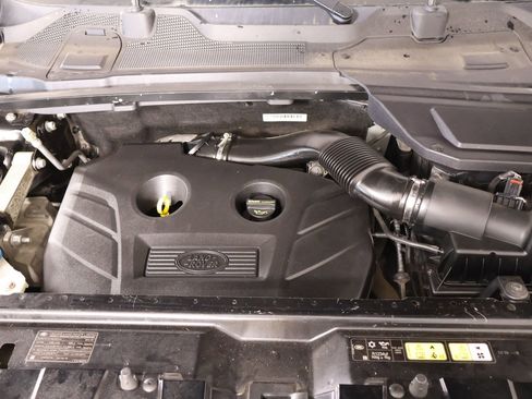 Used 2016 Land Rover Discovery Sport HSE image 20