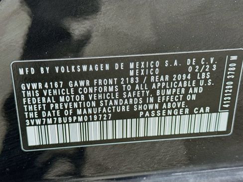 Certified 2023 Volkswagen Jetta SE w/ Panoramic Sunroof Package FWD image 30
