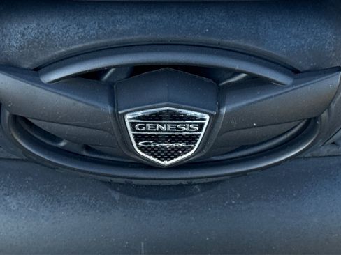 Used 2013 Hyundai Genesis 3.8 RWD image 30