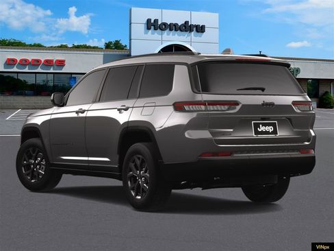 New 2025 Jeep Grand Cherokee L Altitude image 5