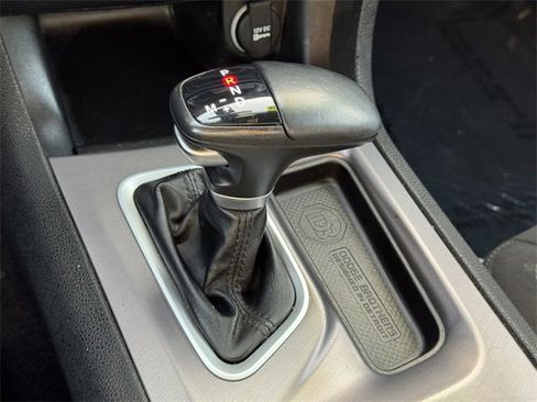 Used 2023 Dodge Charger SXT image 15