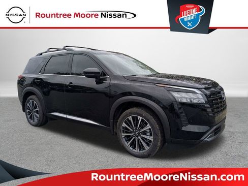 New 2026 Nissan Pathfinder Platinum FWD image 1