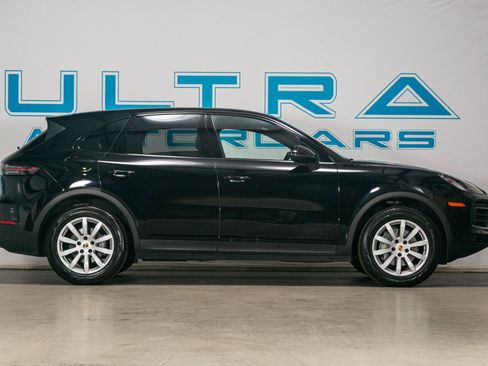 Used 2019 Porsche Cayenne AWD/4WD image 9